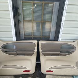 2004 Chevy Trailblazer  Ext Door Panels