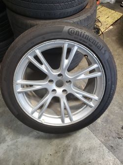 Tesla Wheel