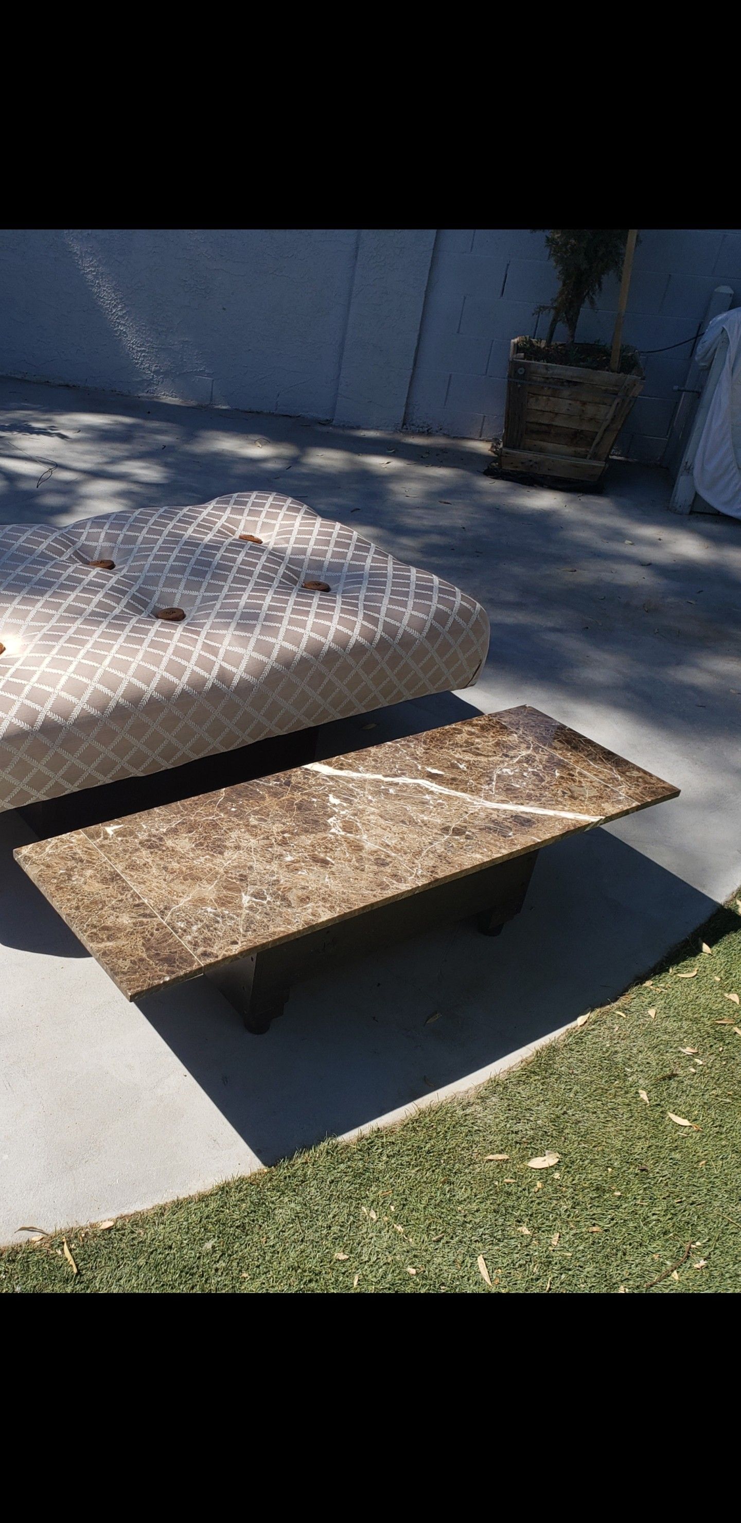 Daybed and Table