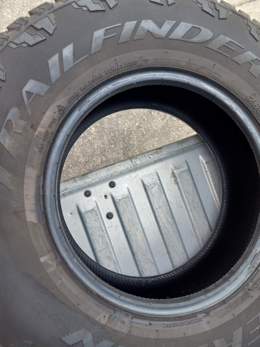 265 75 R16 Light Truck Tire