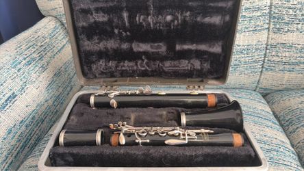 Selmer Bundy Bb clarinet