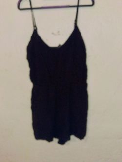 Black romper with pockets
