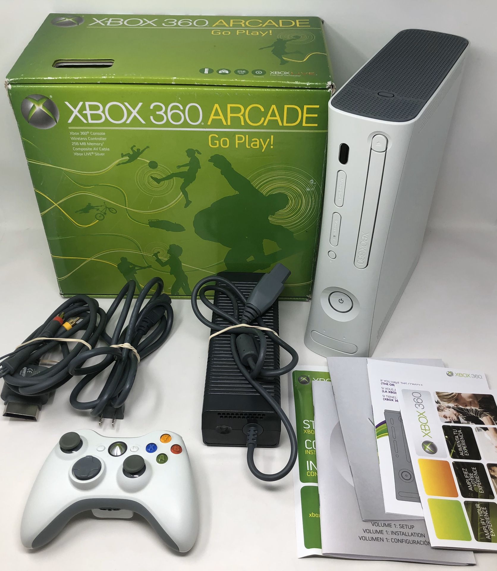 Xbox 360 console complete in box