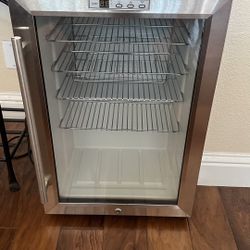Mini Fridge - Clean And Ready To Go