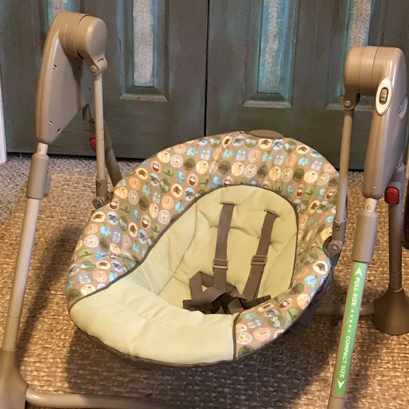 $15 Graco Portable Baby Swing with Adjustable Legs