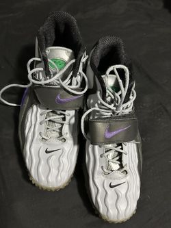 Mens Nike Sneakers Size 13