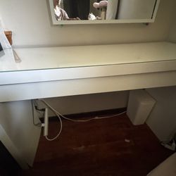 Vanity 