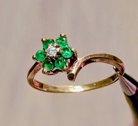 Vintage 10k Yellow Gold Pinky Ring Emeralds and Diamond Green Size 3.25