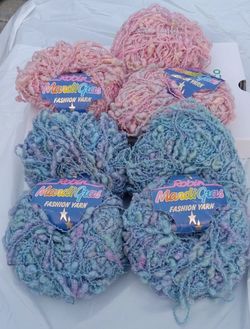 Robin Mandy Gras Fashion Yarn/vintage Discontinued 