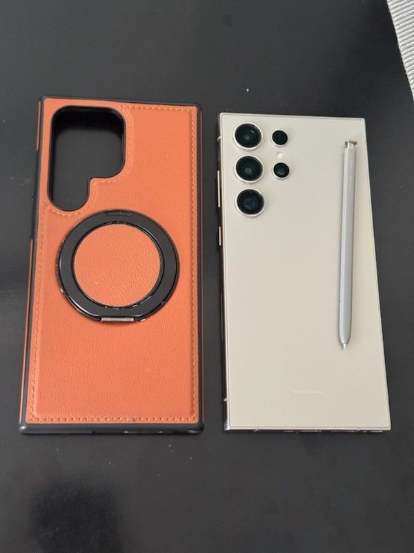 Samsung Galaxy Ultra S24 + FREE PHONE CASE