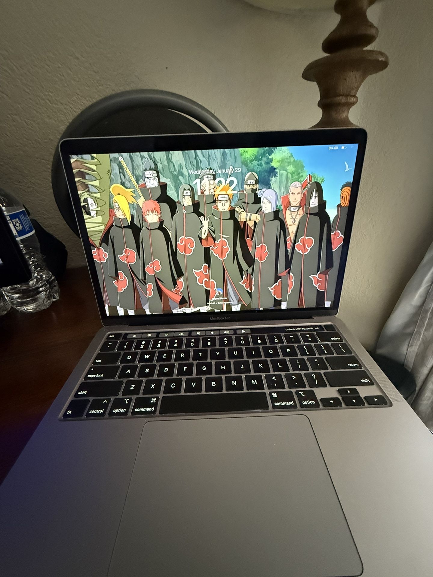 2022 Macbook Pro 13.3in Display