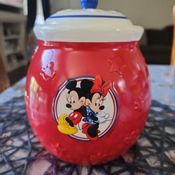Disney Mickey &Minnie jar