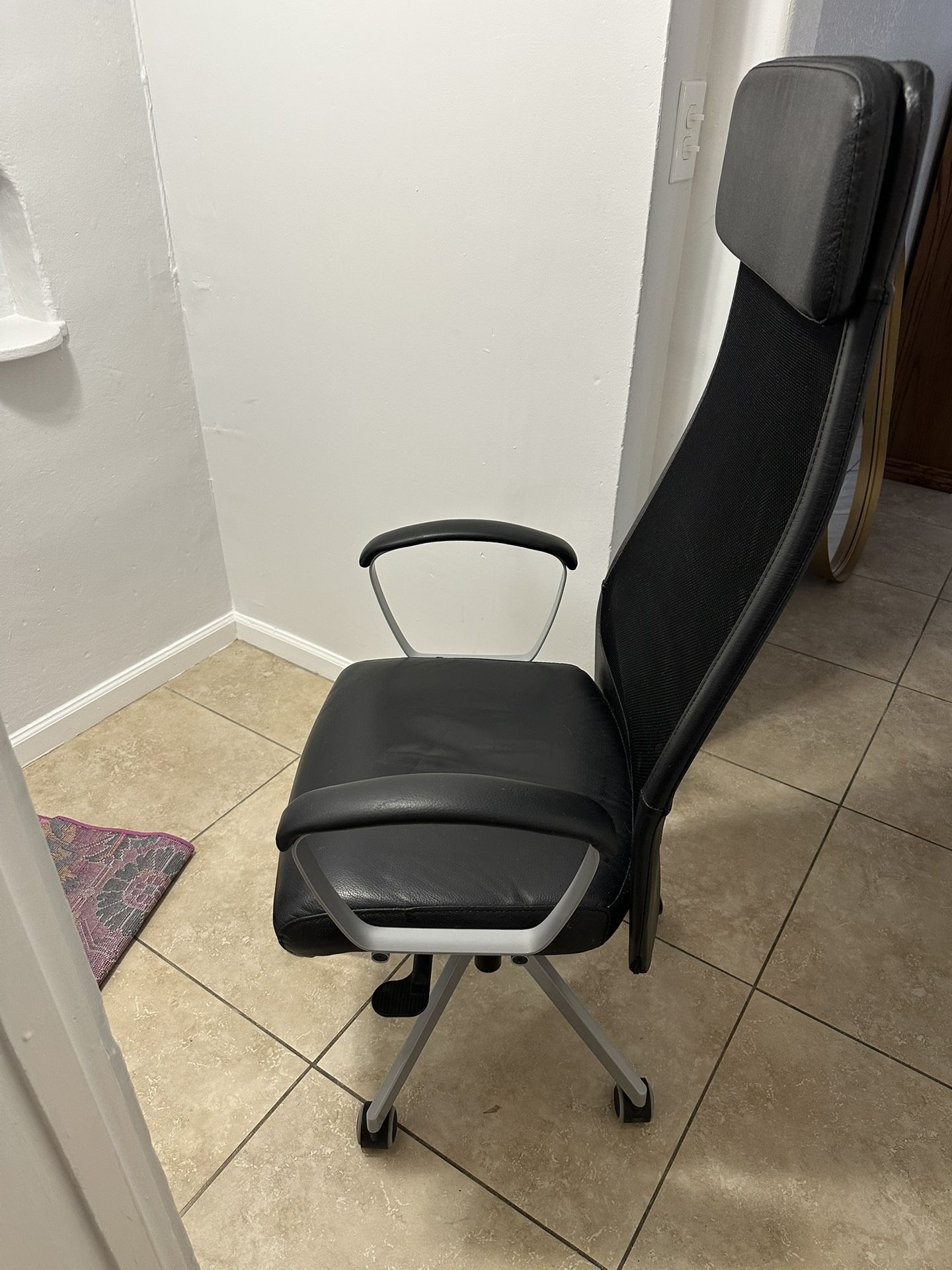 IKEA MARKUS Ergonomic Office Chair – Great Condition!