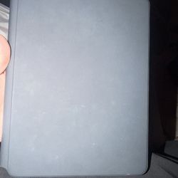iPad Air 11 inch Apple keyboard