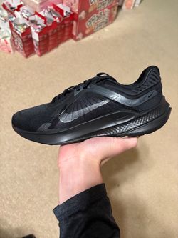 Size 8.5 - Nike Quest 5 Black Dark Smoke Grey Running Shoe