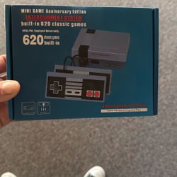 Mini Retro Game Console 620 Games 🎮 Open Box Like New NES Style