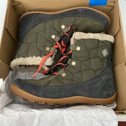 Columbia Boots Size 10 Women Waterproof 