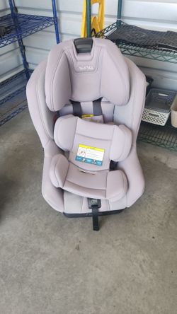 Nuna Rava car seat