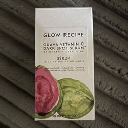 NEW GLOW RECIPE GUAVA VITAMIN C DARK SPOT SERUM FULL SIZE $25!