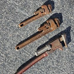 Lot Of 10" To 18" Pipe Wrenches