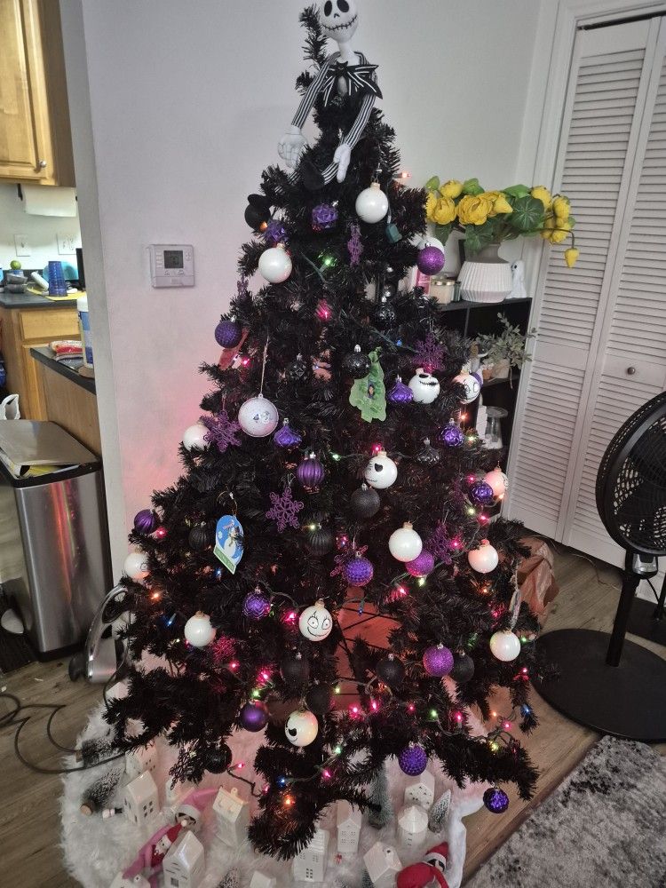 6 Foot Artificial Christmas Tree