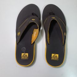 Padres Size 14 Reef Sandals