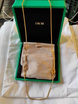 CHRISTIAN DIOR NECKLACE