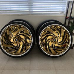 26 Inch Artis Forged Staggered Rims Center Gold With Matching Steering Wheel. 