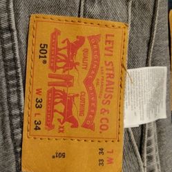 Levi's (NEVER WORN)