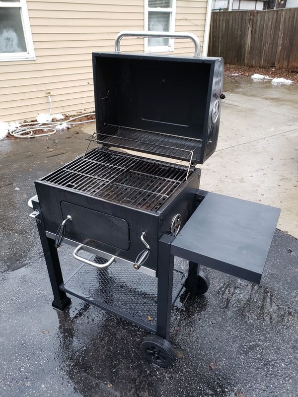 Expert Grill Heavy Duty 24Inch Charcoal Grill for Sale in Summit, IL