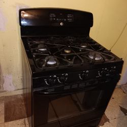 GE Gas And Electric Stove