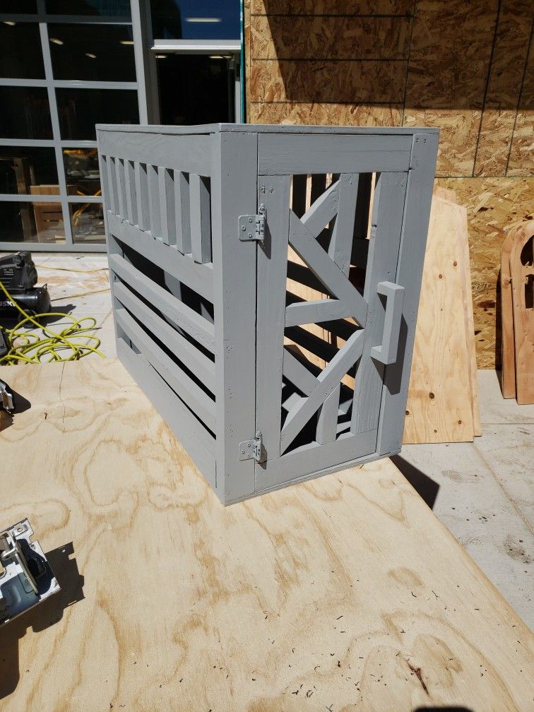 Dog Kennel & End Table