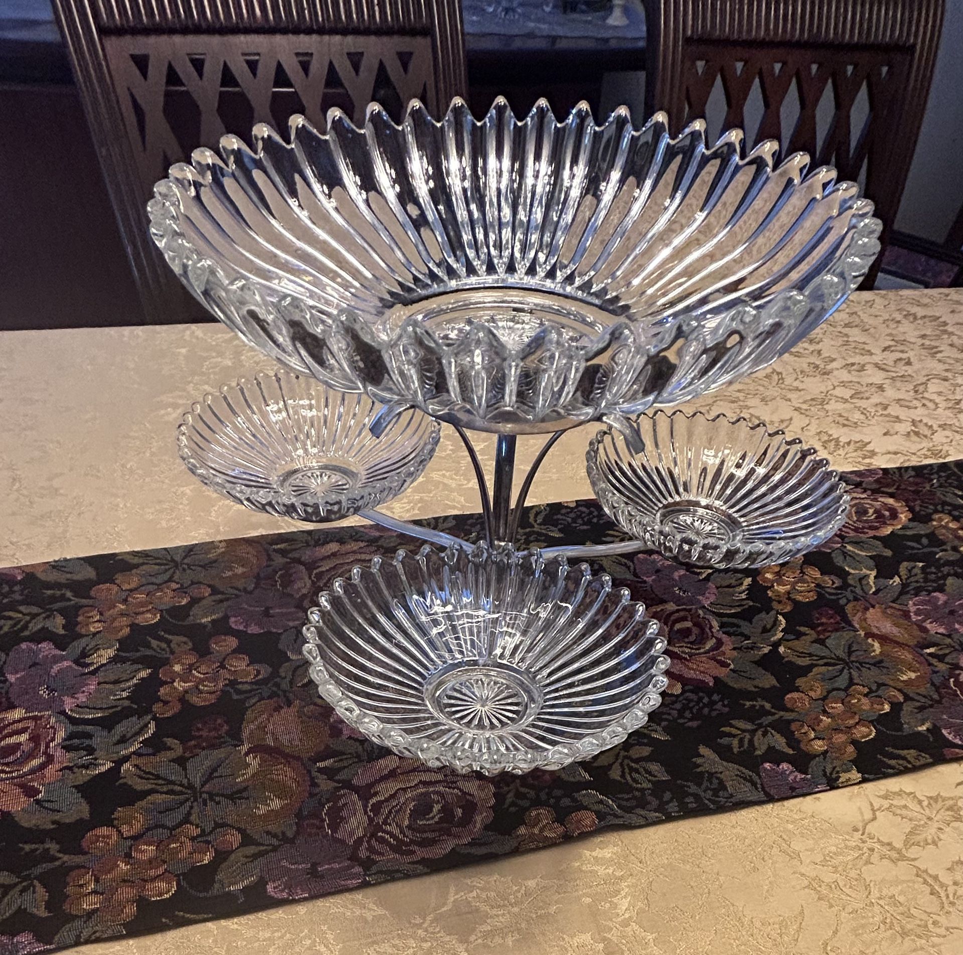 vintage silver plated epergne centerpiece set made in england.