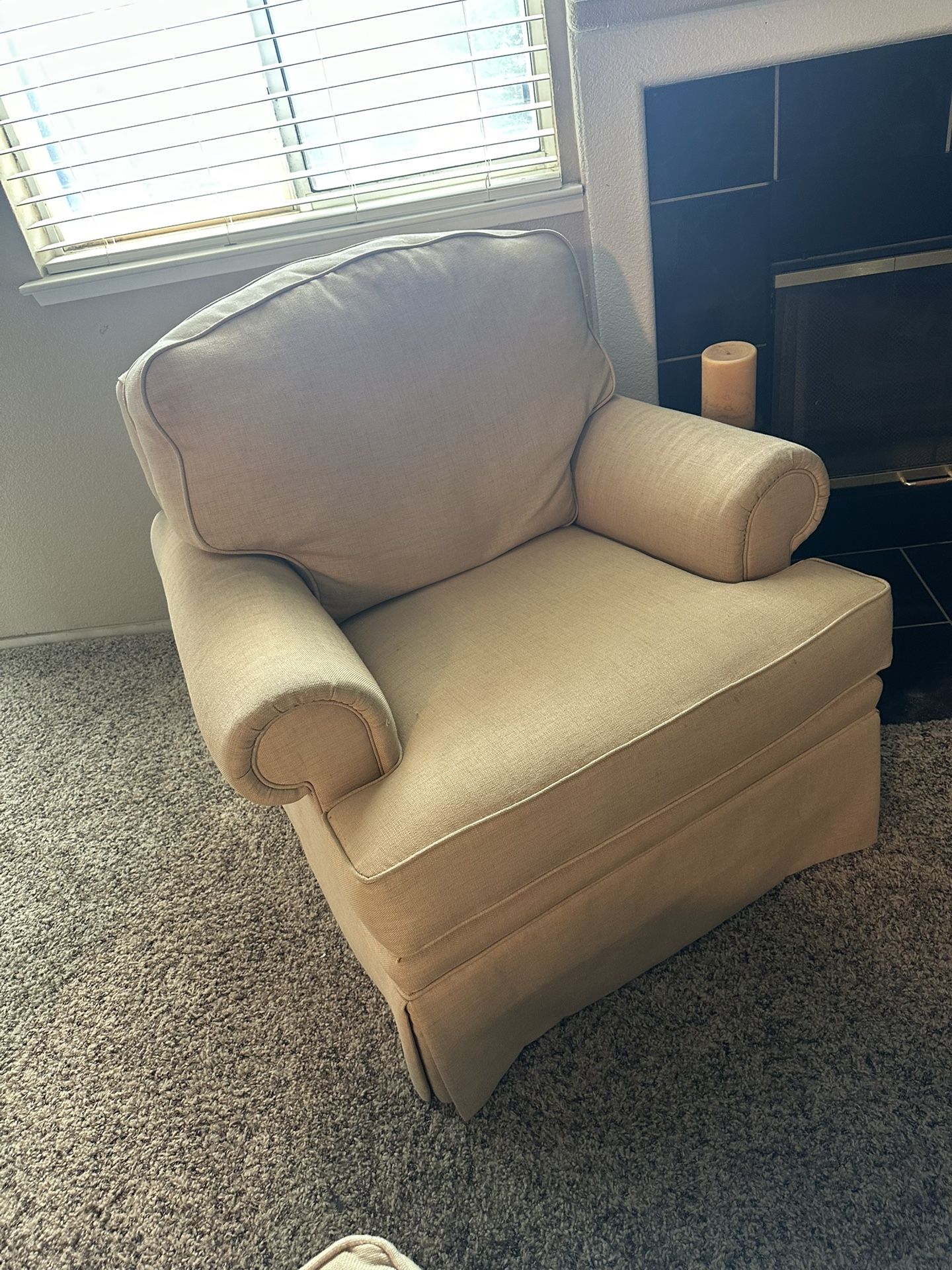 Chair With Ottoman