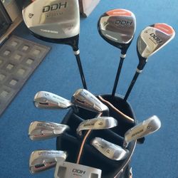 DUNLAP DDG GOLF CLUBS AND BAG