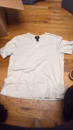 H&M tee shirt