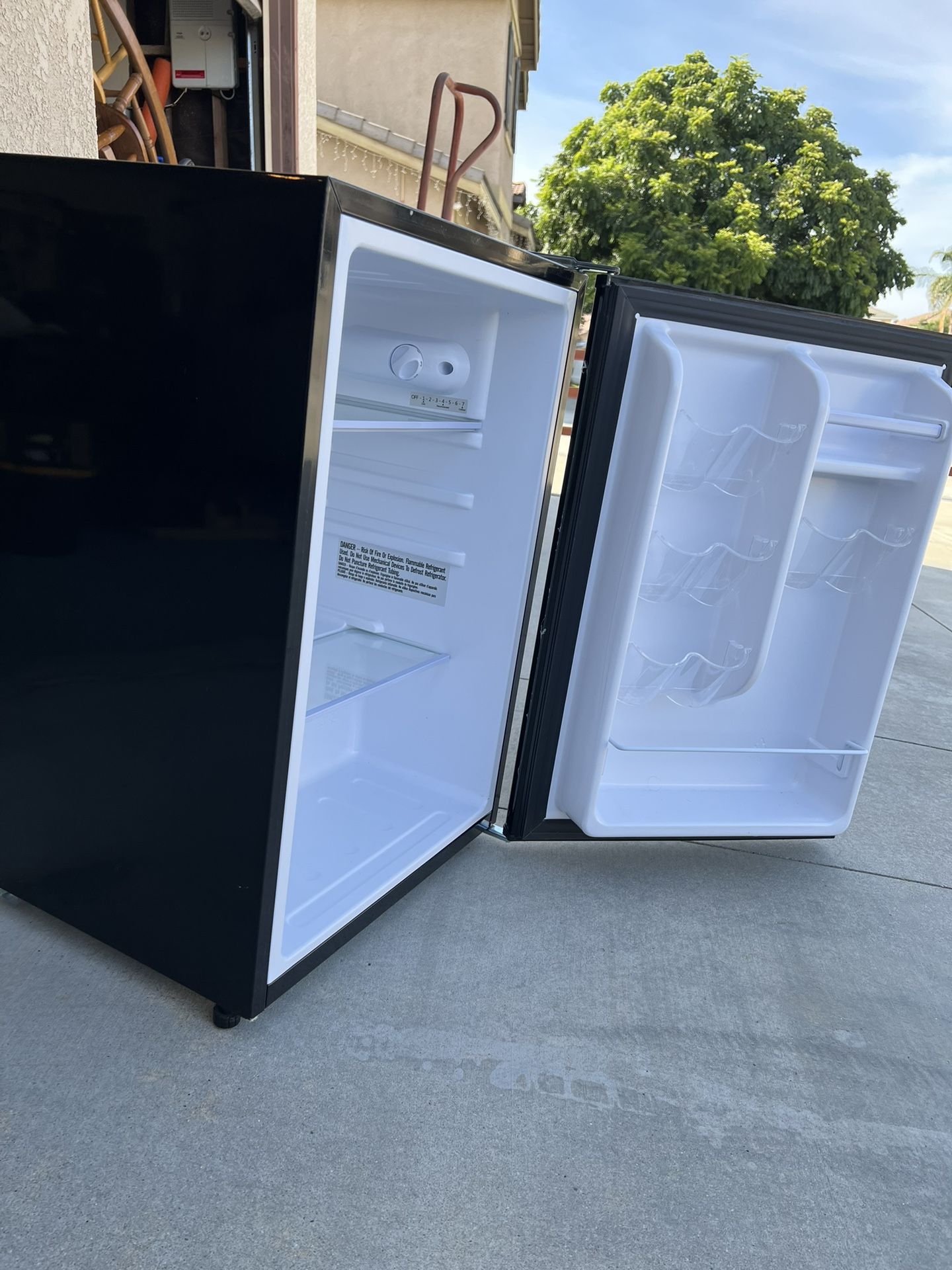 Insignia Refrigerator