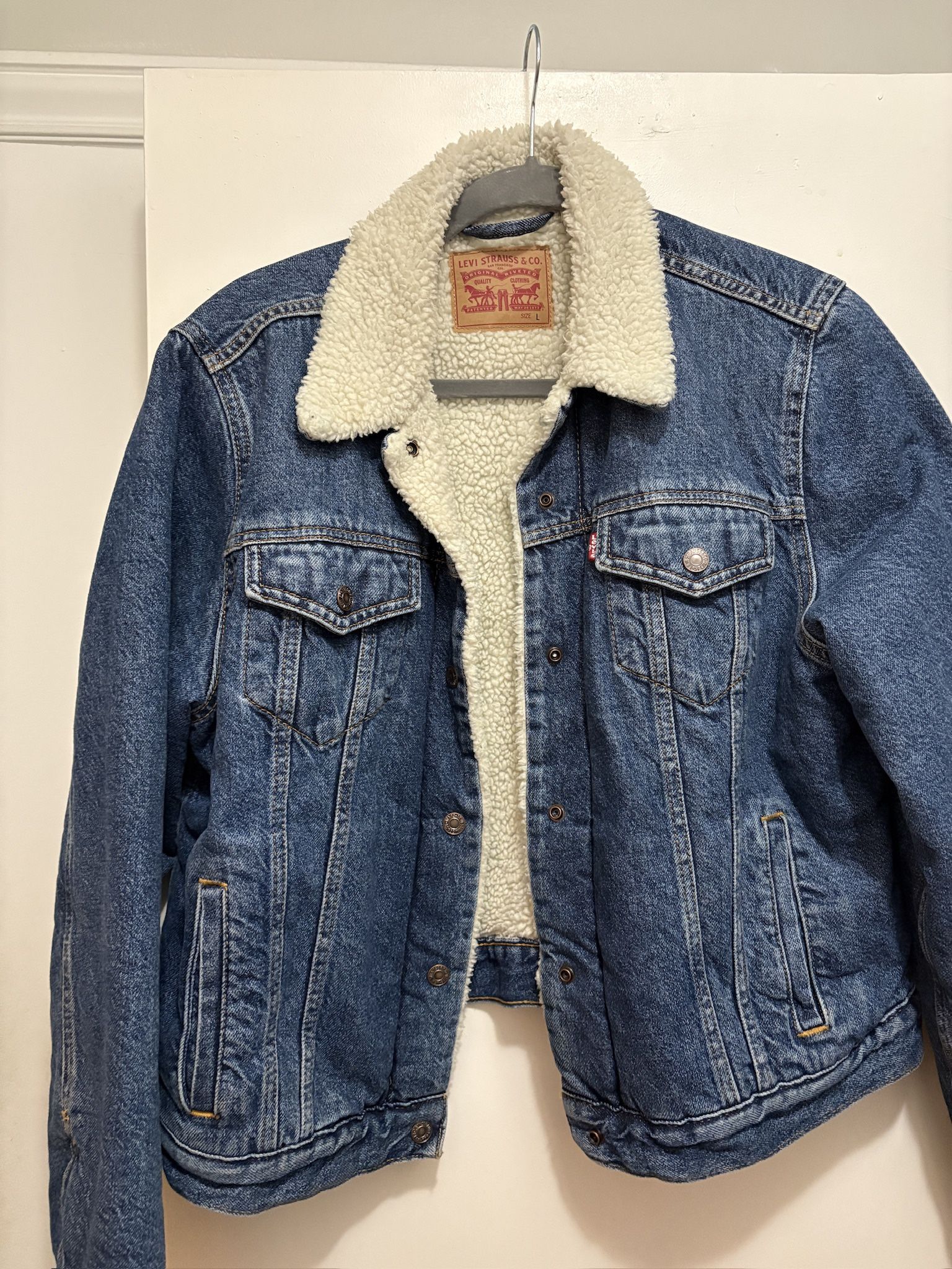 Levi’s sherpa lined denim jacket