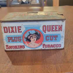 Vintage Dixie Queen Plug Cut Smoking Tobacco Tin Lunch Box Empty 8 x 5 x 
4". Weight 10 oz plus shipping materials. 