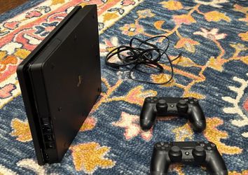 Ziektecijfers Concessie Snel Sony Playstation 4 Pro Working Perfectly In Good Excellent Condition Contact  My Telephone 206,235,9497 for Sale in Wichita, KS - OfferUp