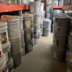 Paint Pinturas Perronas , House Paint , Para Casas, Exterior  Flat Paint @$65 A Five Gallón Bucket, Leer  Abajo