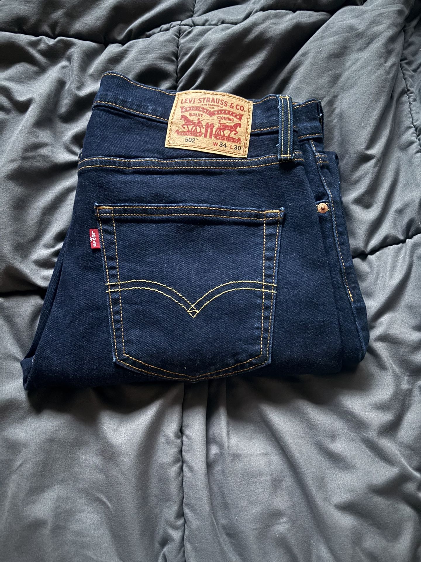 Brand New Levis 502 W34 L30