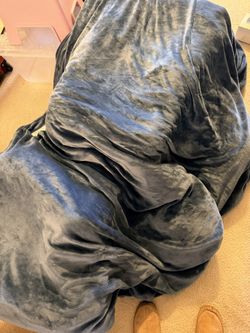 Free Blankets and Throws