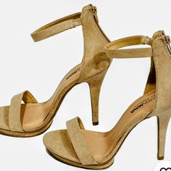 Like New Fashion Nova Platform Stiletto Heels Sandals Lt. Tan Faux Suede Back Zip Size 7