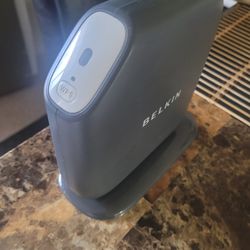 SURF WIRELESS BELKIN ROUTER 