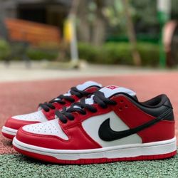 Nike SB Dunk Low Pro J-Pack Chicago Size 8 With Box