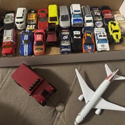 Vintage Toy Car Lot Hot Wheels Matchbox Maisto & More Collection