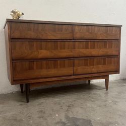 Vintage Mid Century 6 Drawer Lowboy Dresser wood 