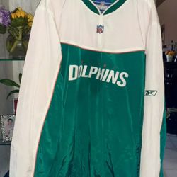 Dolphins Vintage Men's Crew Neck Sweatshirt,Cap and Flag (36" x 28")