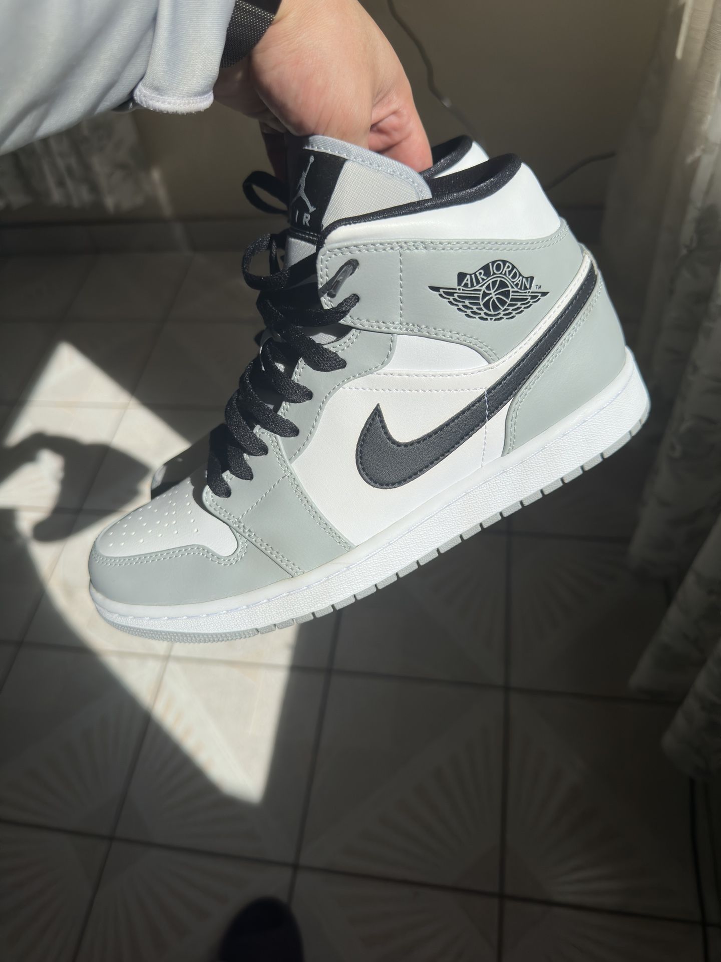 Nike Jordan 1 Mid